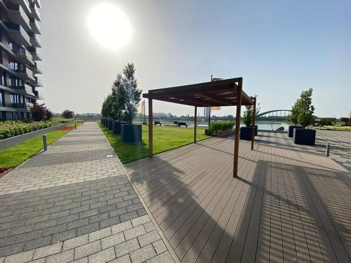 Queen Apartments Belgrade Waterfront Экстерьер фото